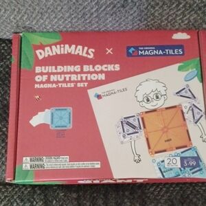 New 20 Piece Magna-Tiles Danimals Promotional Set